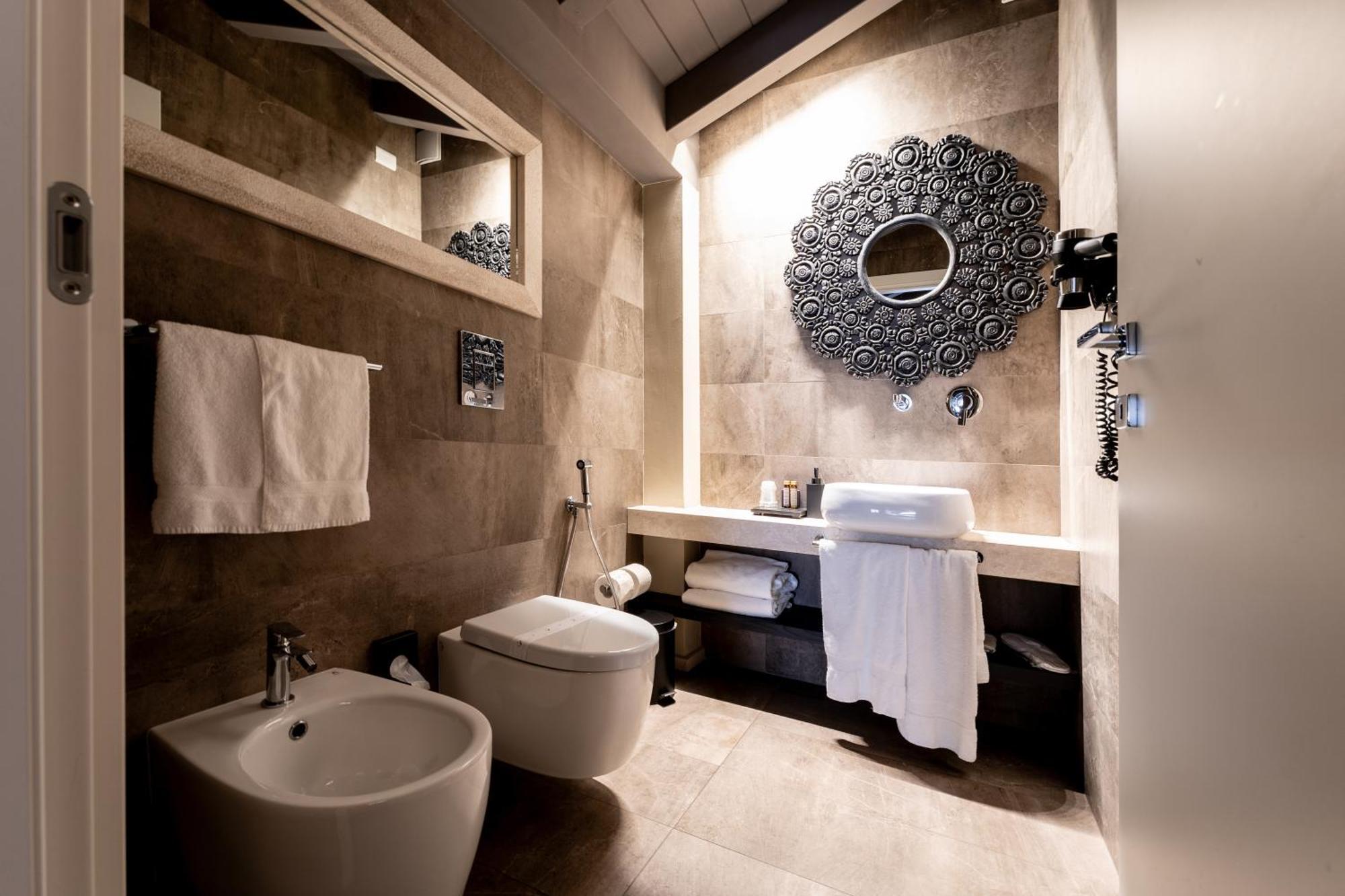 Neko Boutique Hotel Cagliari Buitenkant foto
