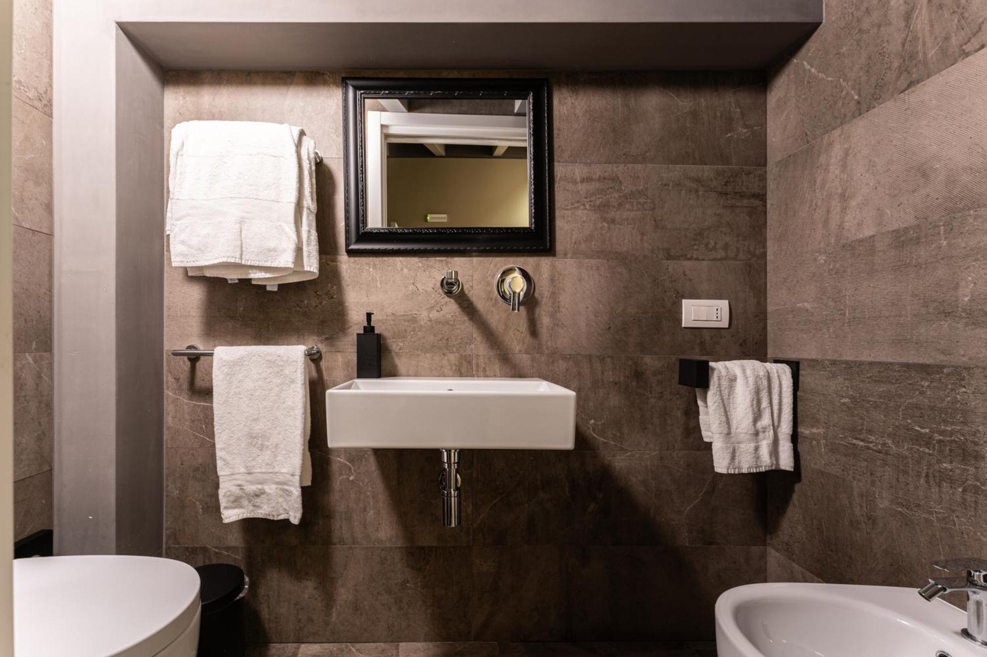 Neko Boutique Hotel Cagliari Buitenkant foto